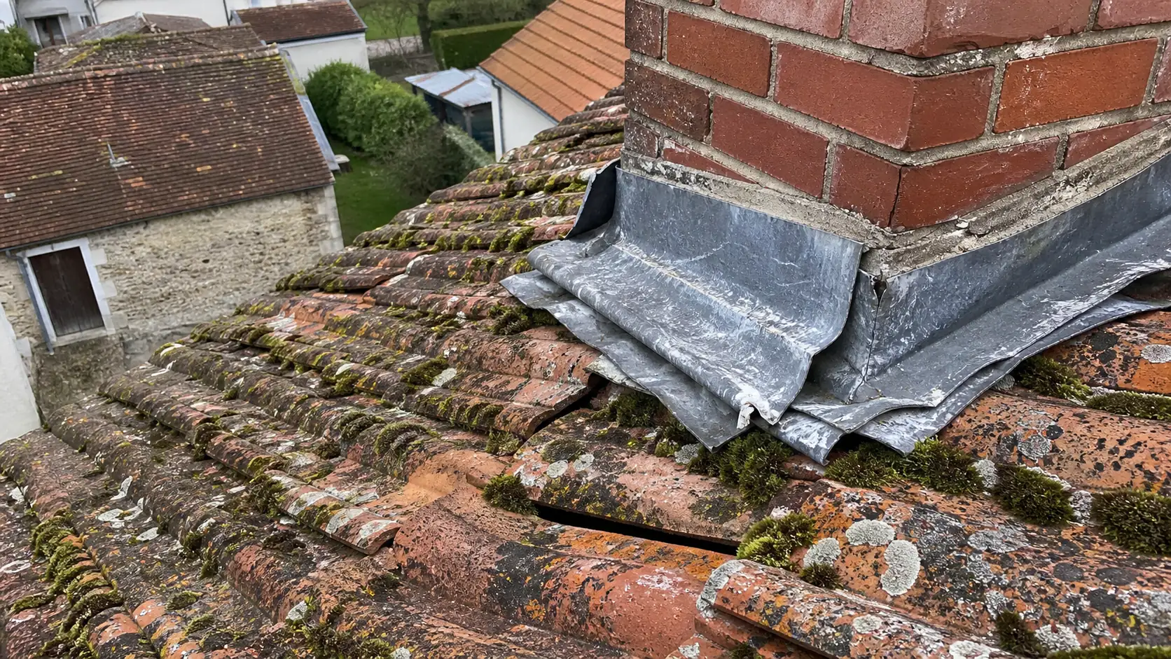 Clément Tauvron sur le terrain lors d’un projet de rénovation